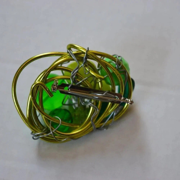 5/$25 Green Beaded  Brooch - Picture 4 of 6